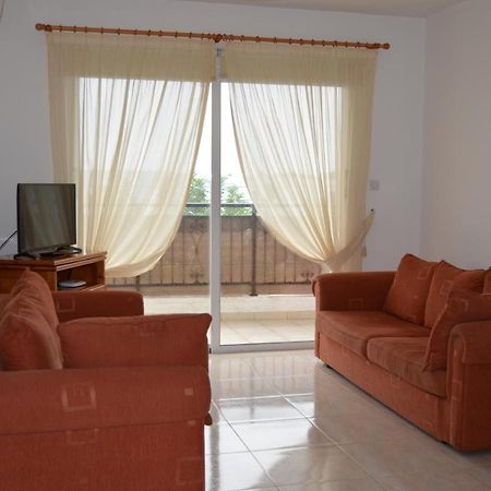 Ithaki Gardens Apartment 107 Paphos ภายนอก รูปภาพ