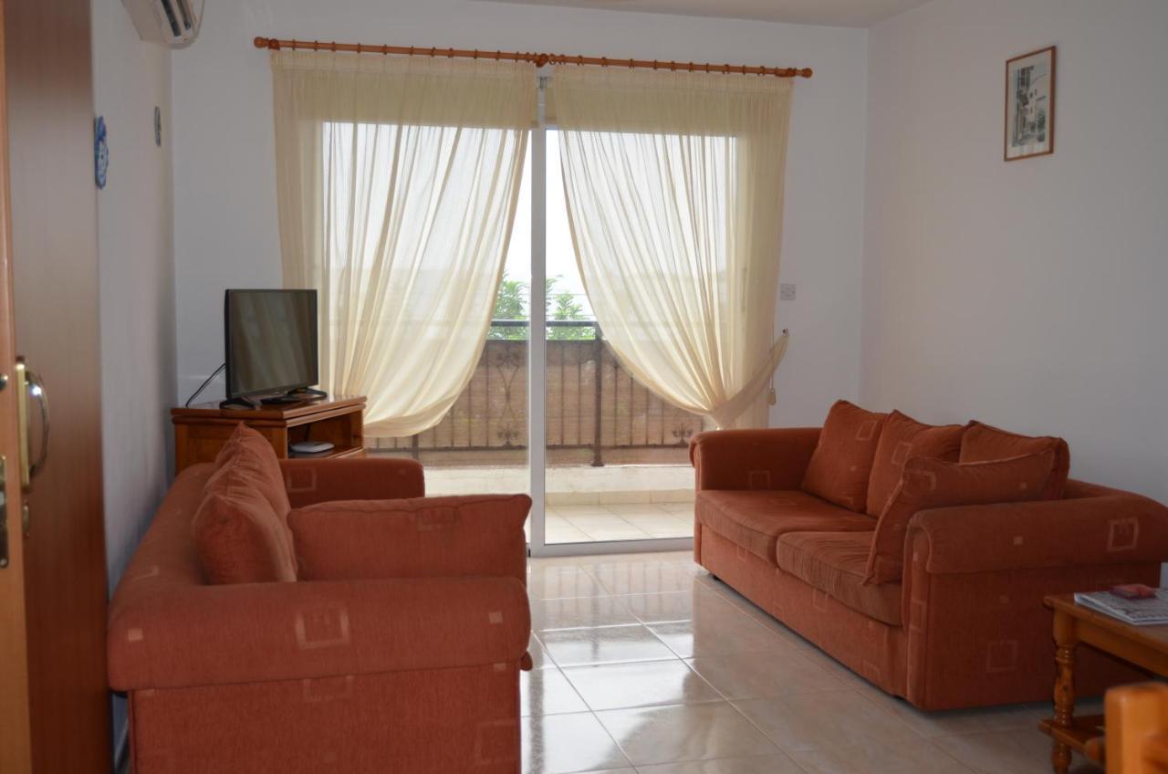 Ithaki Gardens Apartment 107 Paphos ภายนอก รูปภาพ