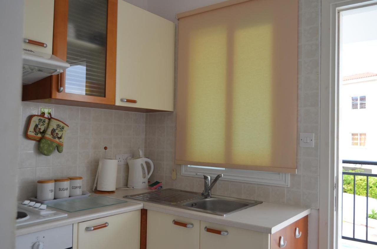 Ithaki Gardens Apartment 107 Paphos ภายนอก รูปภาพ