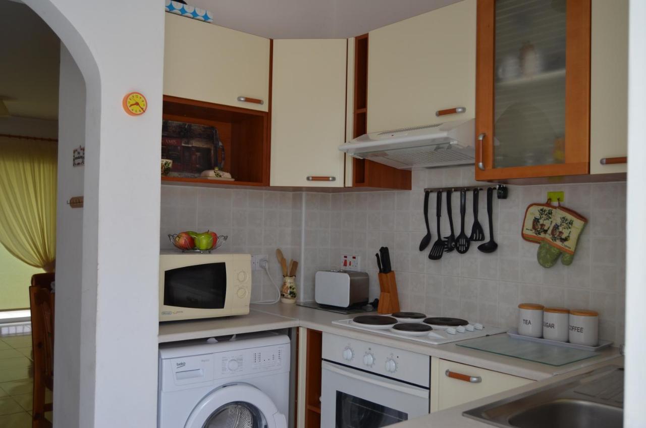 Ithaki Gardens Apartment 107 Paphos ภายนอก รูปภาพ