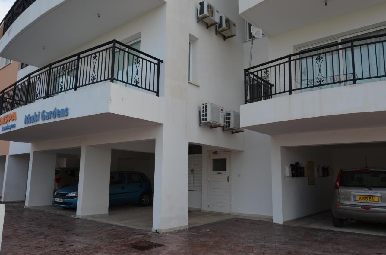 Ithaki Gardens Apartment 107 Paphos ภายนอก รูปภาพ