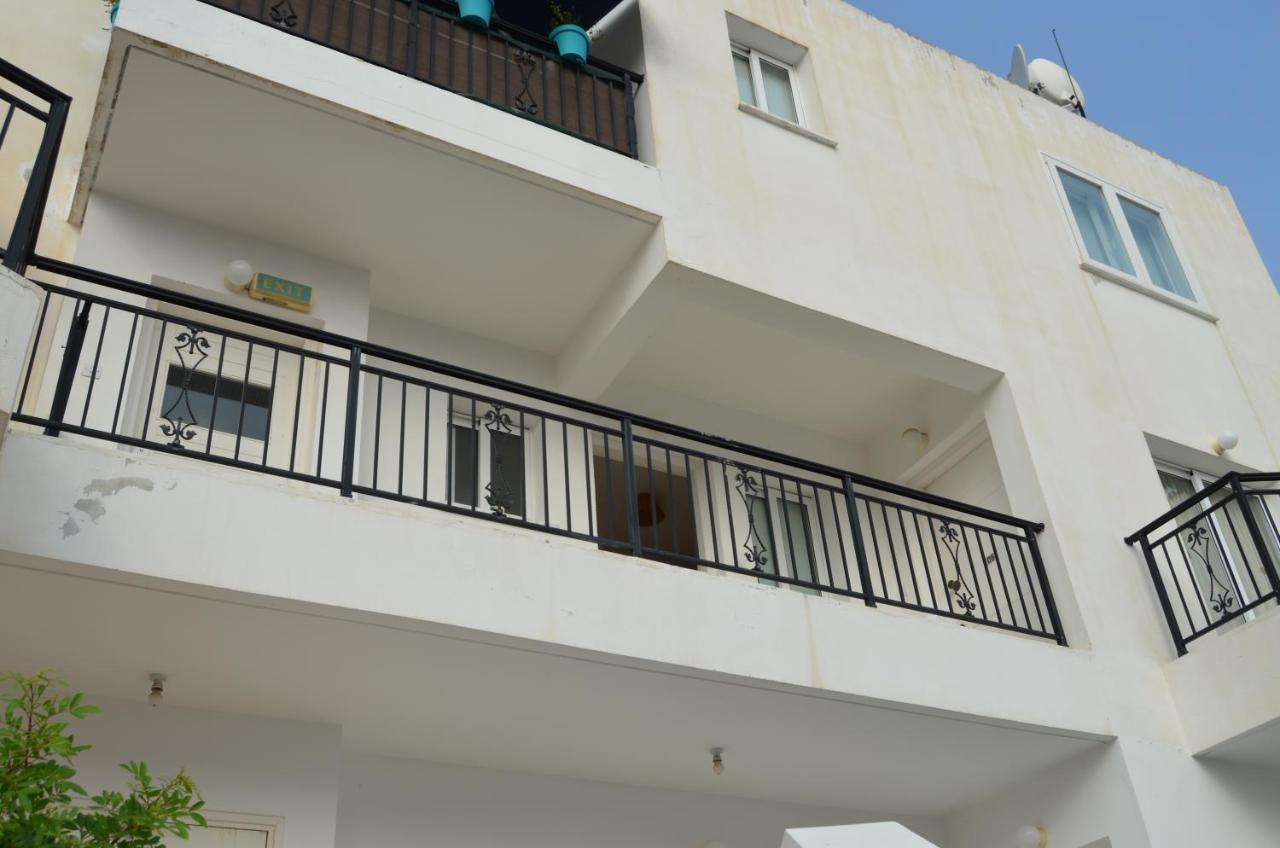 Ithaki Gardens Apartment 107 Paphos ภายนอก รูปภาพ